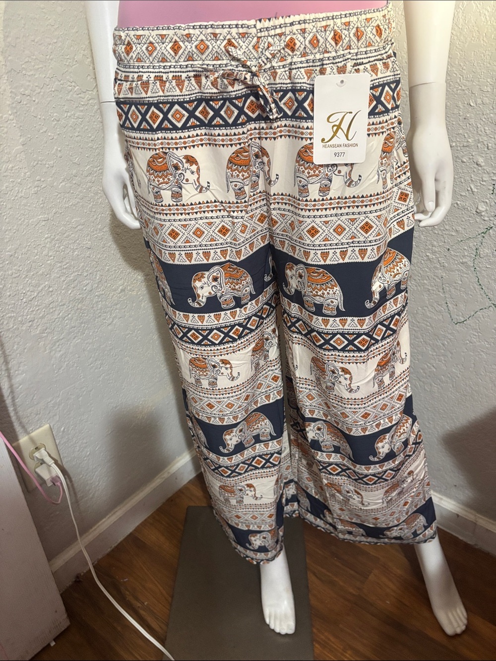 Women's Cream & Navy Elephant Print Wide-Leg Pants # 280 - Picture 2 of 7
